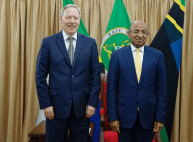 The President of Zanzibar Hussein Ali Mwinyi with the Australian Ambassador to East Africa Luke Williams