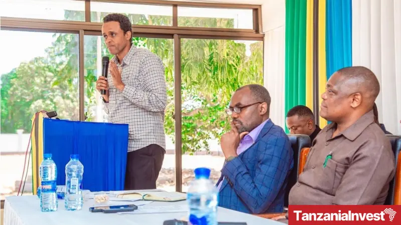 Hon.Bashe discussing about the Tanzania Merchantile Exchange system