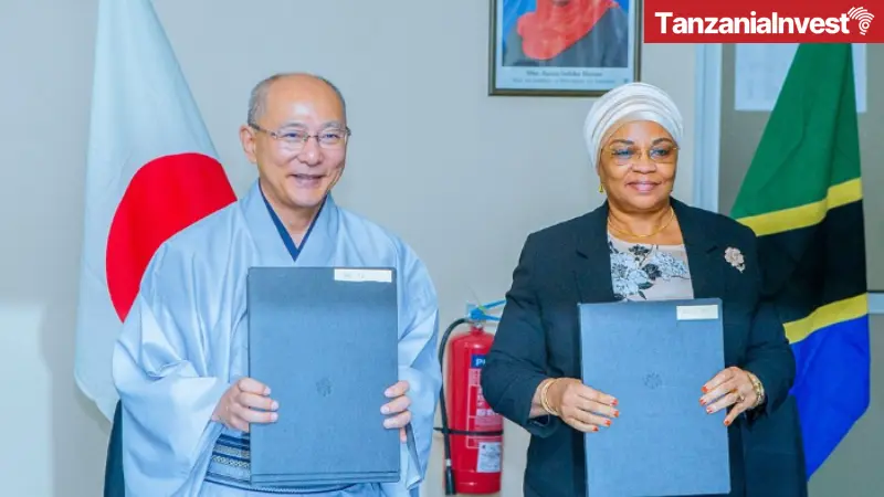 Japan ambassador and Dr.Mwamba signing Dodoma Inner Ring Road construction deal