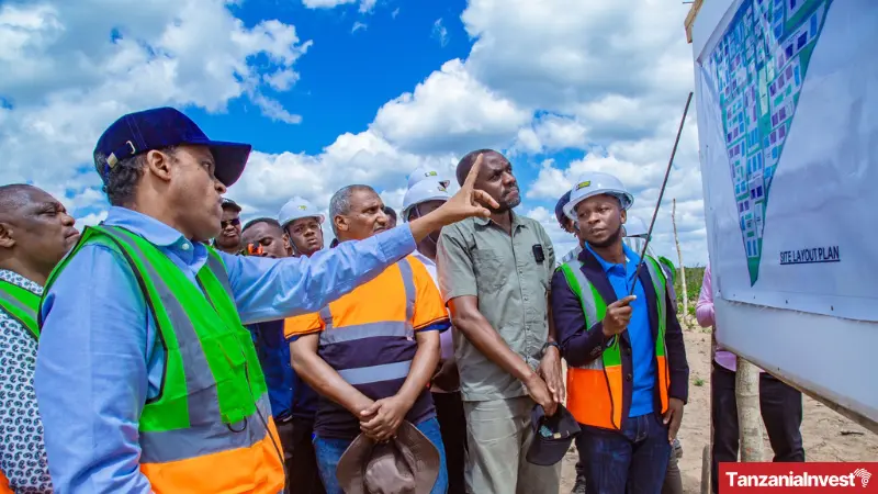 Minister Bashe on the cashew nut processing industrial park construction site