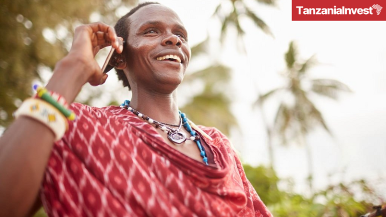 Tanzania Smartphone Masai